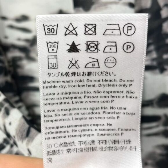 Escada Sport Nerlisa Long Sleeve Blouse Fantasy Abstract Black & White Print 6 - Picture 12 of 16